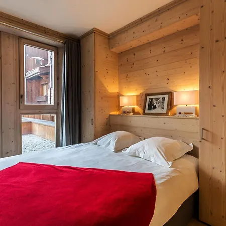 Centre-ville, Proche Pistes Et Commerces, 6 Pers., 2 Ch., Balcon, Parking Inclus - Fr-1-519-5 *