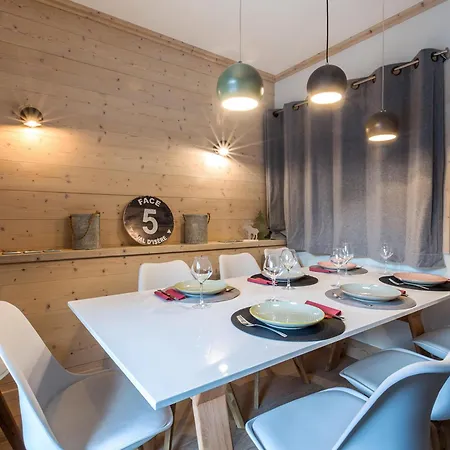 Apartment Centre-ville, Proche Pistes Et Commerces, 6 Pers., 2 Ch., Balcon, Parking Inclus - Fr-1-519-5 *
